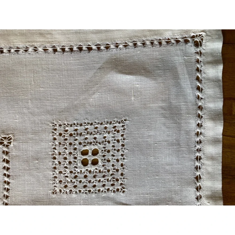 unbranded square tablecloth